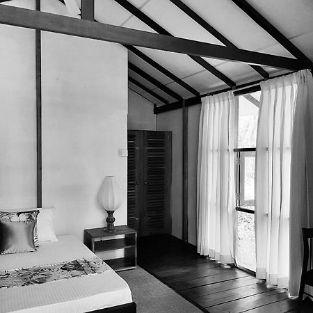 Elephant Lodge Udawalawe Bagian luar foto